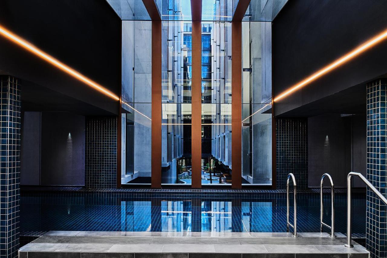 Midnight Hotel, Autograph Collection Camberra Exterior foto The pool at The Standard East Village